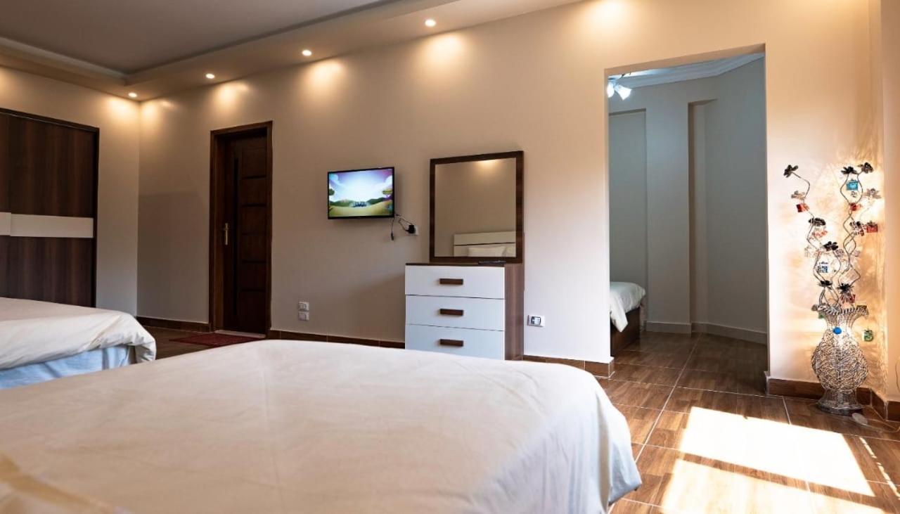 Giza Grand Museum Pyramids Inn מראה חיצוני תמונה